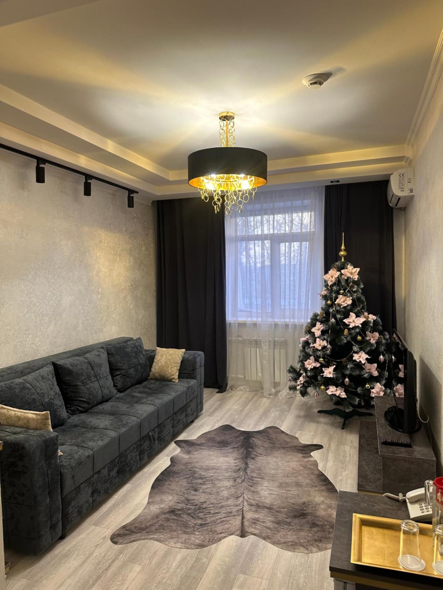 Mereke Hotel Ustʼ-Kamenogorsk Екстериор снимка