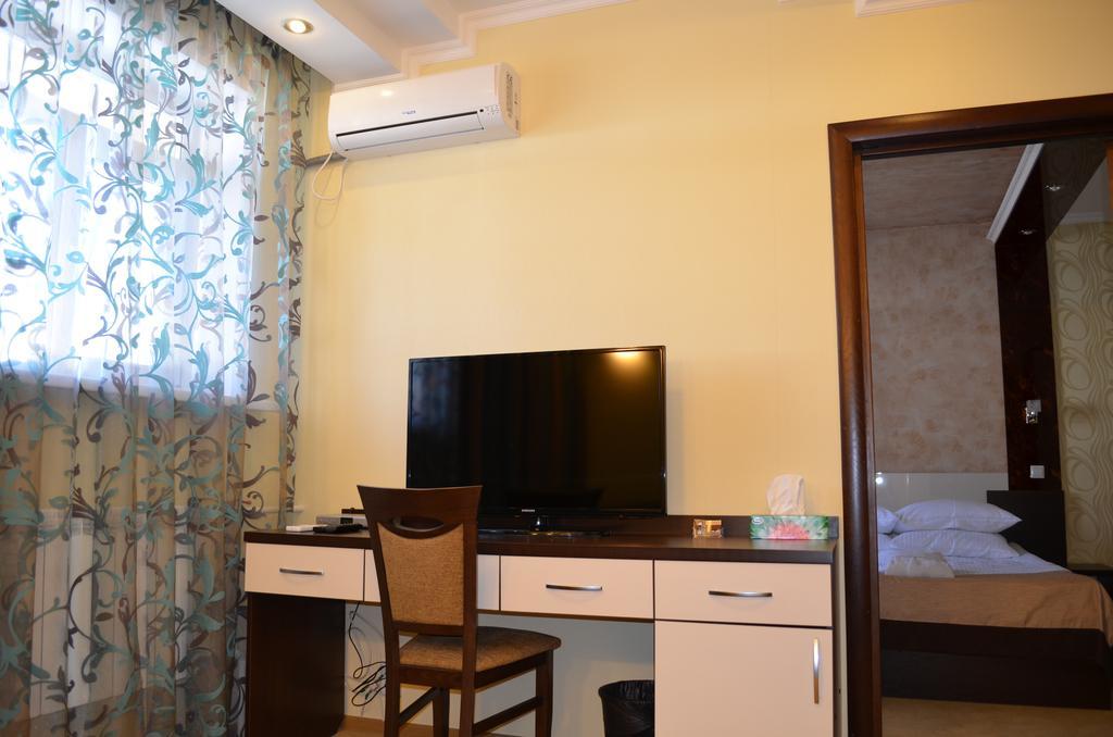 Mereke Hotel Ustʼ-Kamenogorsk Стая снимка