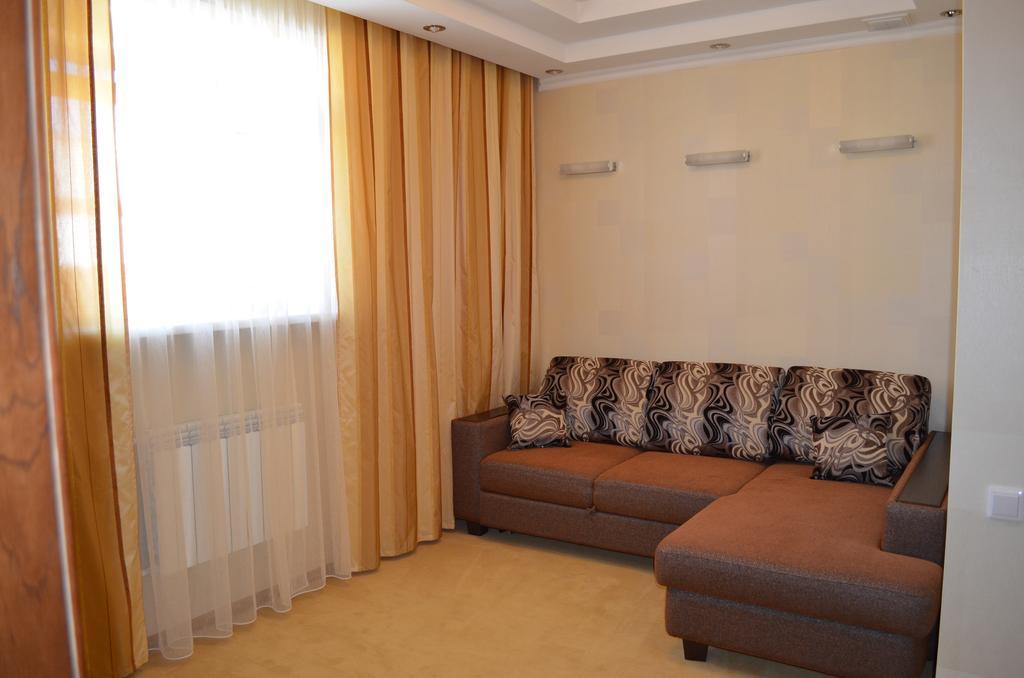 Mereke Hotel Ustʼ-Kamenogorsk Стая снимка