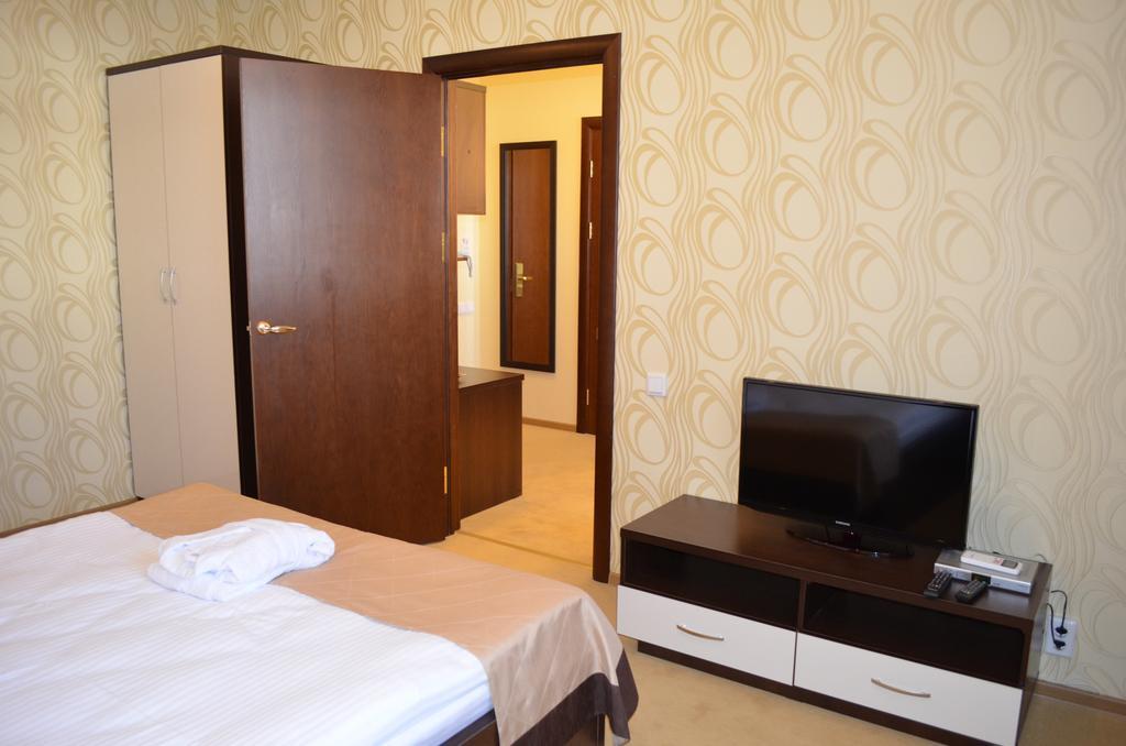 Mereke Hotel Ustʼ-Kamenogorsk Стая снимка