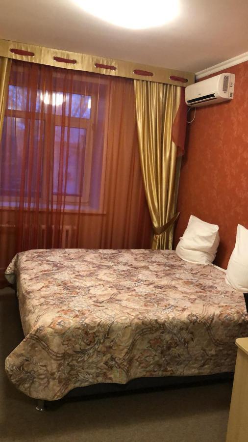 Mereke Hotel Ustʼ-Kamenogorsk Екстериор снимка