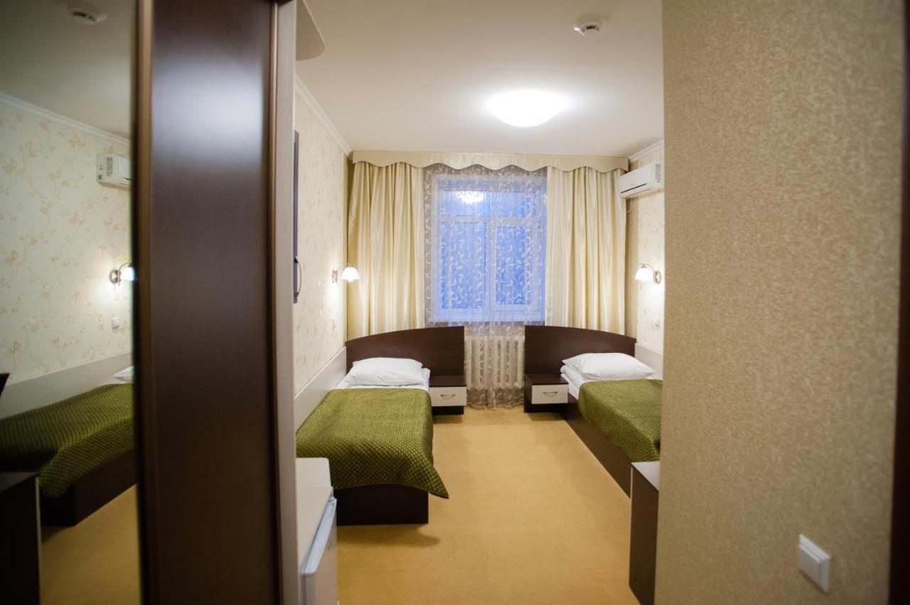 Mereke Hotel Ustʼ-Kamenogorsk Екстериор снимка