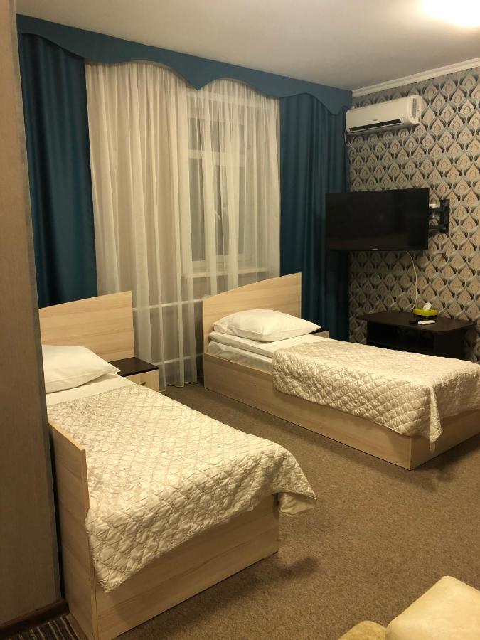 Mereke Hotel Ustʼ-Kamenogorsk Екстериор снимка