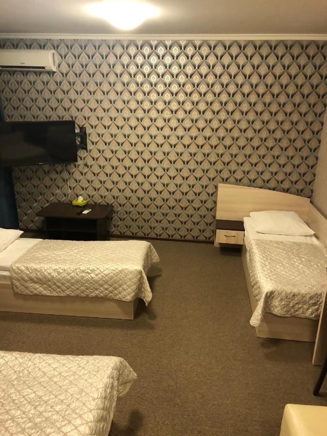 Mereke Hotel Ustʼ-Kamenogorsk Екстериор снимка